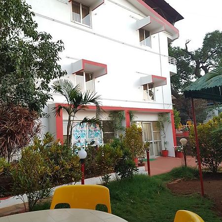 Hotel Stone House Mahabaleshwar Bagian luar foto