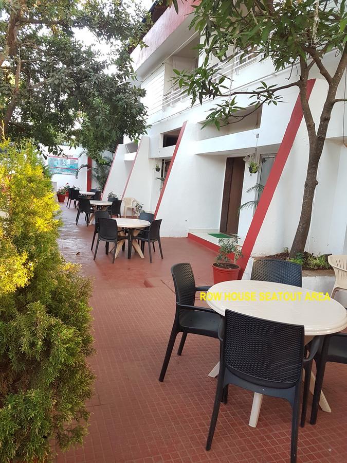 Hotel Stone House Mahabaleshwar Bagian luar foto