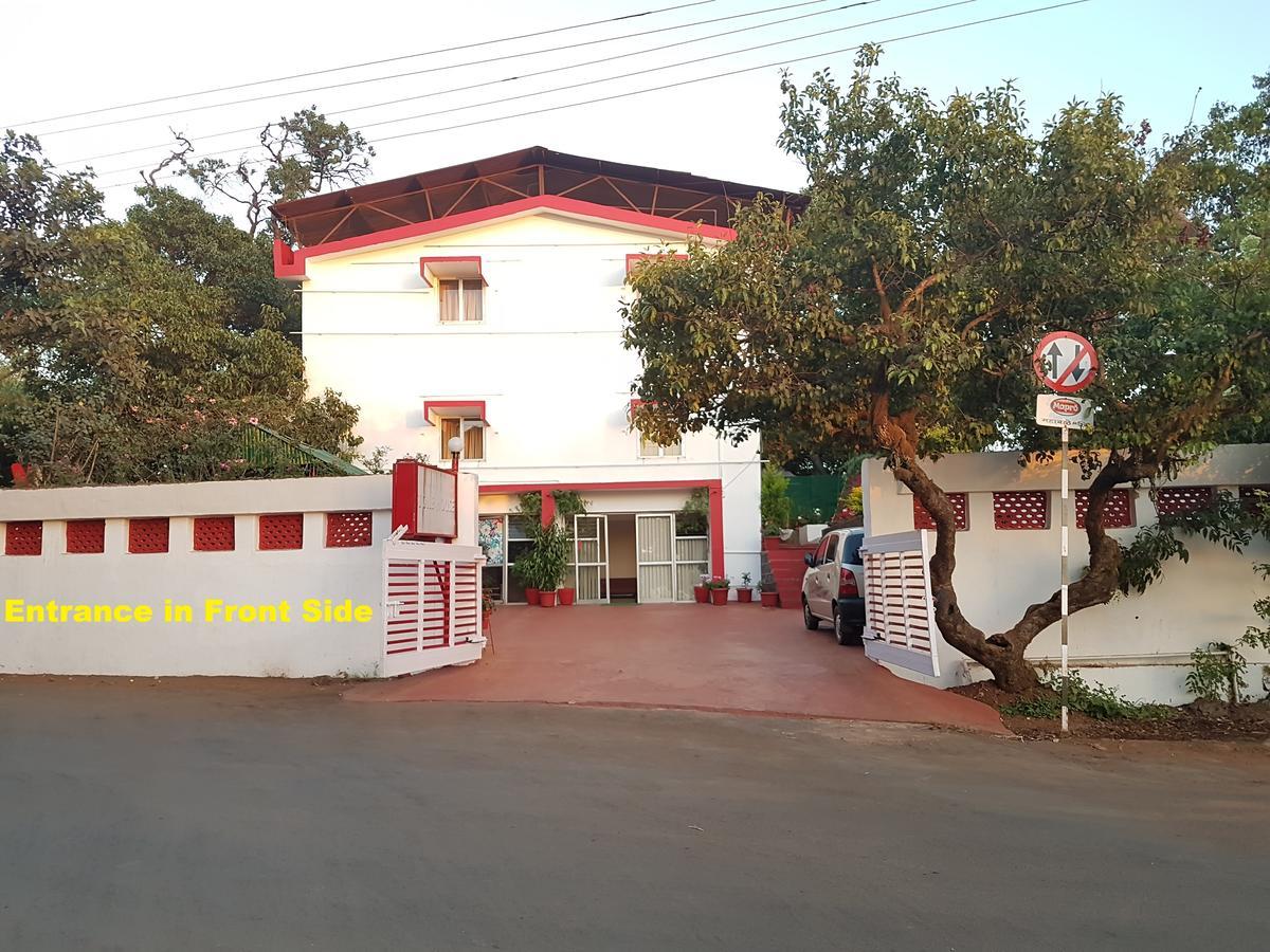 Hotel Stone House Mahabaleshwar Bagian luar foto