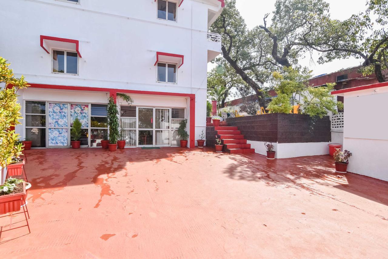 Hotel Stone House Mahabaleshwar Bagian luar foto