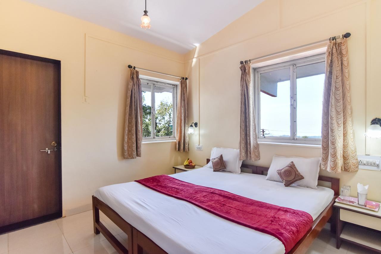Hotel Stone House Mahabaleshwar Bagian luar foto