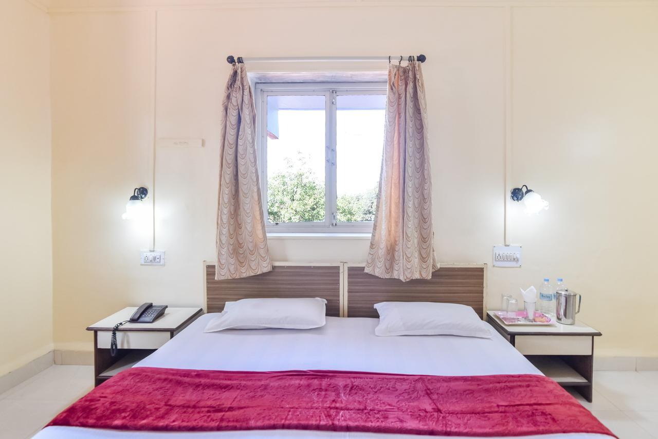 Hotel Stone House Mahabaleshwar Bagian luar foto