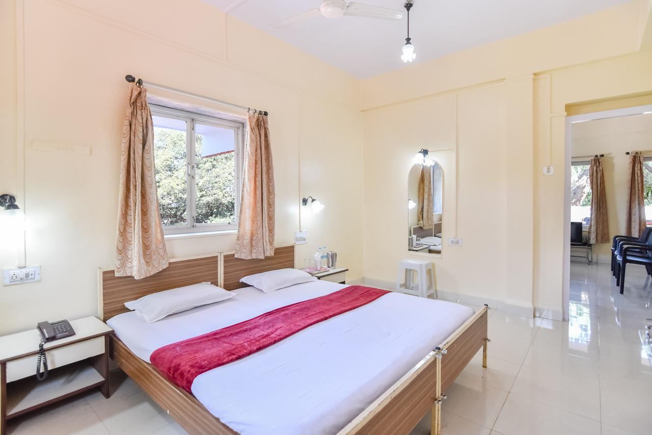 Hotel Stone House Mahabaleshwar Bagian luar foto